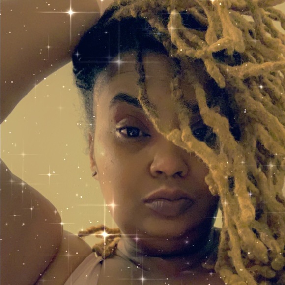 Meet your Posher, Meka - Picture 1 of 1